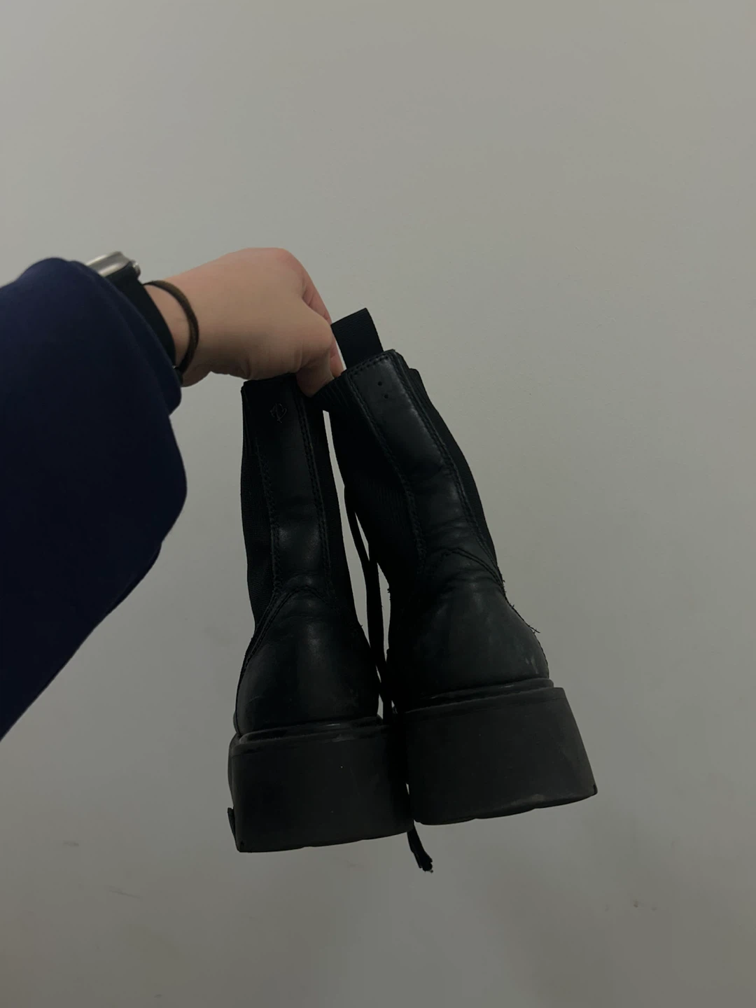 Black platform lace-up combat boots - photo 4