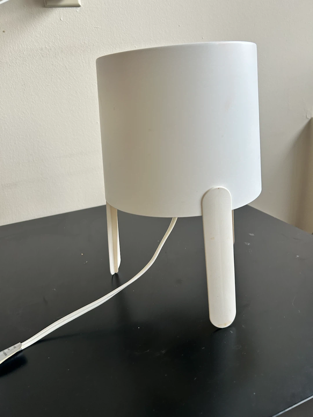 Modern White Table Lamp