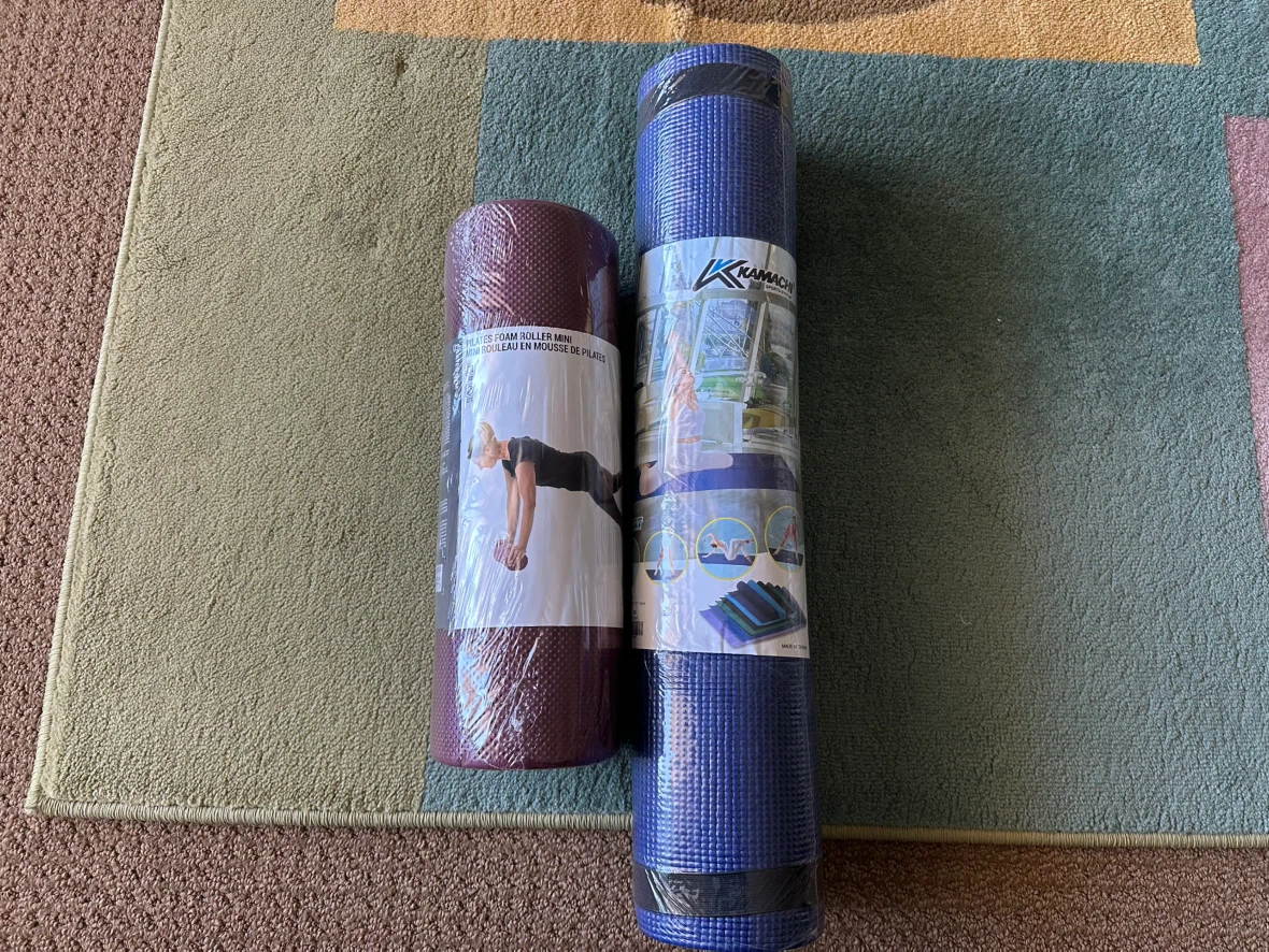 Brand new Yoga Mat & Pilates Foam Roller Set – $20