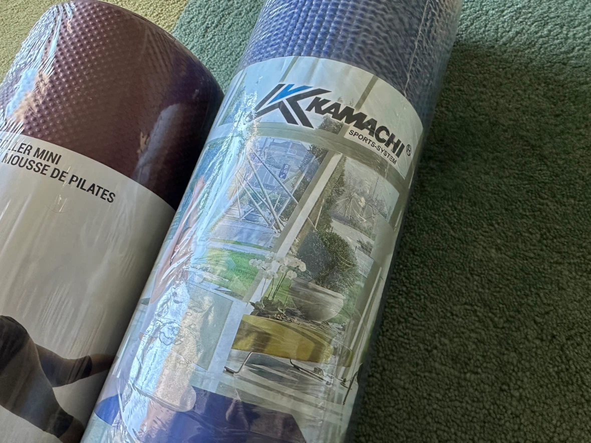 Brand new Yoga Mat & Pilates Foam Roller Set – $20 - photo 2
