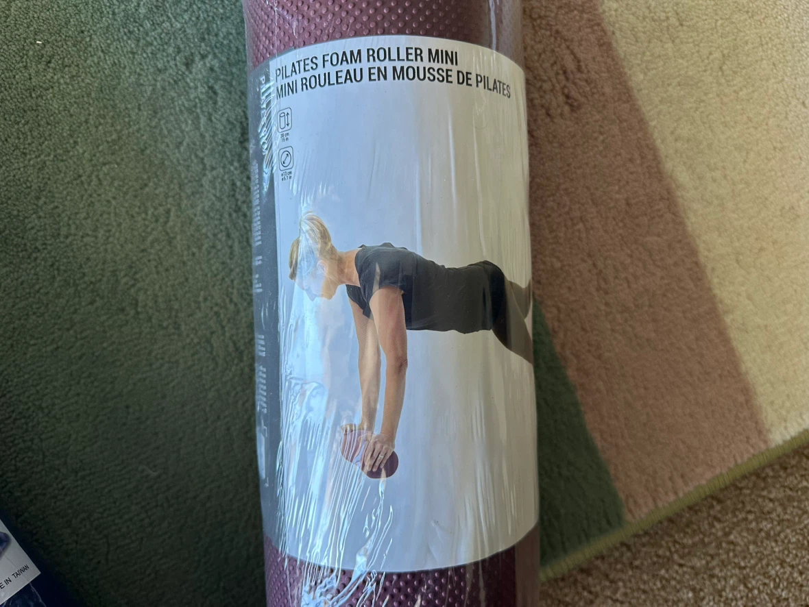 Brand new Yoga Mat & Pilates Foam Roller Set – $20 - photo 4