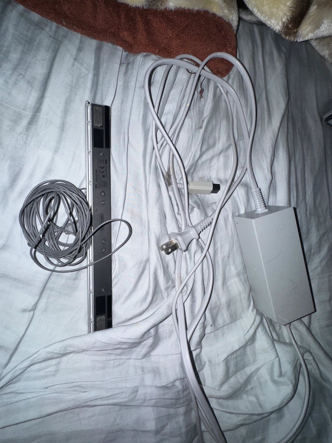 Nintendo Wii Console Bundle with Controller and Game - photo 2