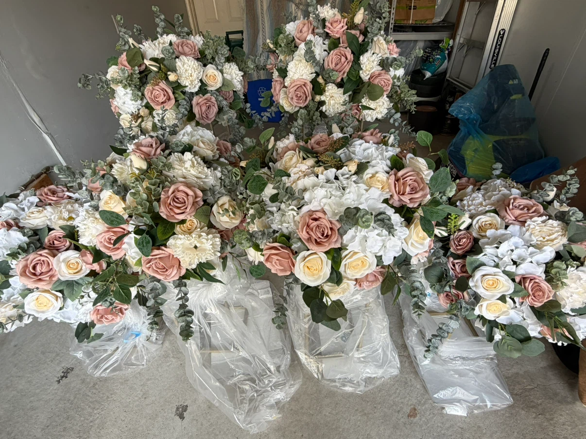 faux flowers wedding decor - photo 2