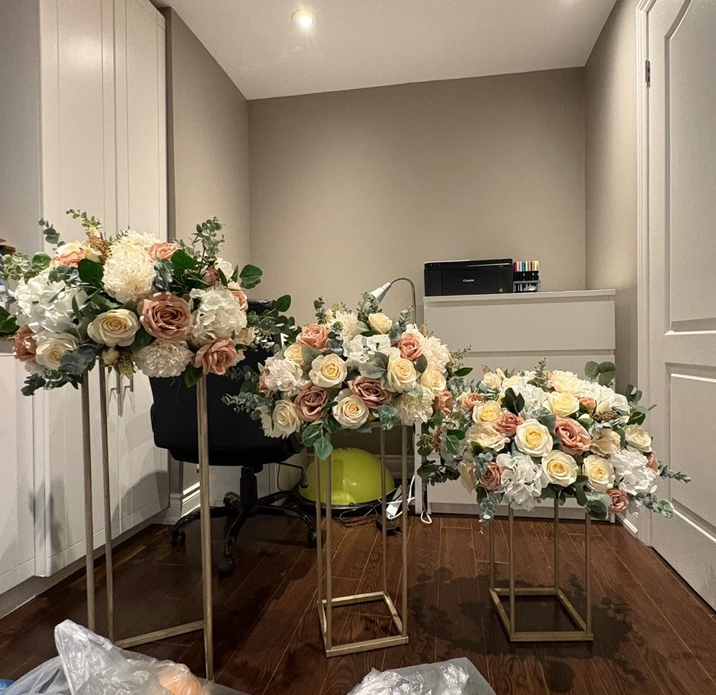 faux flowers wedding decor - photo 4