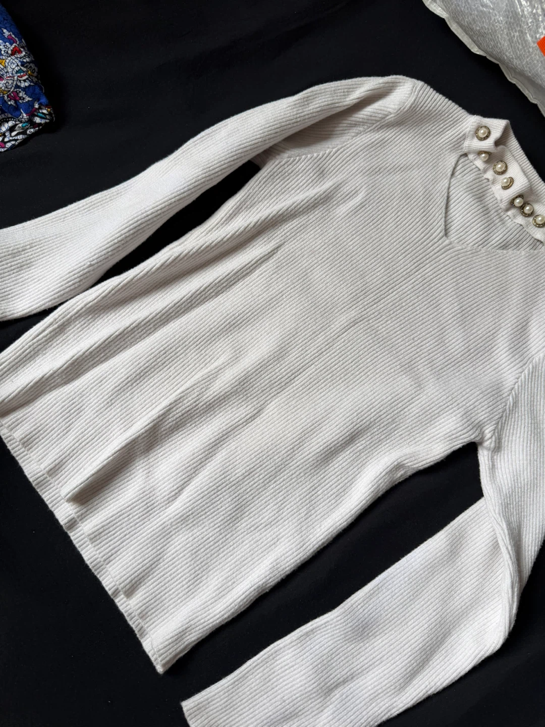Cream Ribbed Long-Sleeve Top with Pearl Detail - photo 3