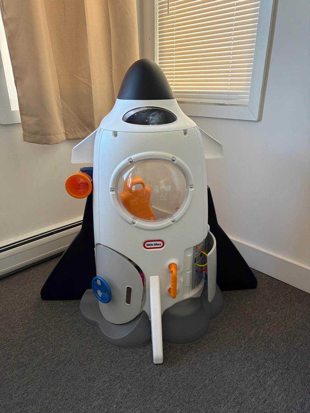 Little Tikes STEM Rocket Ship Play Center