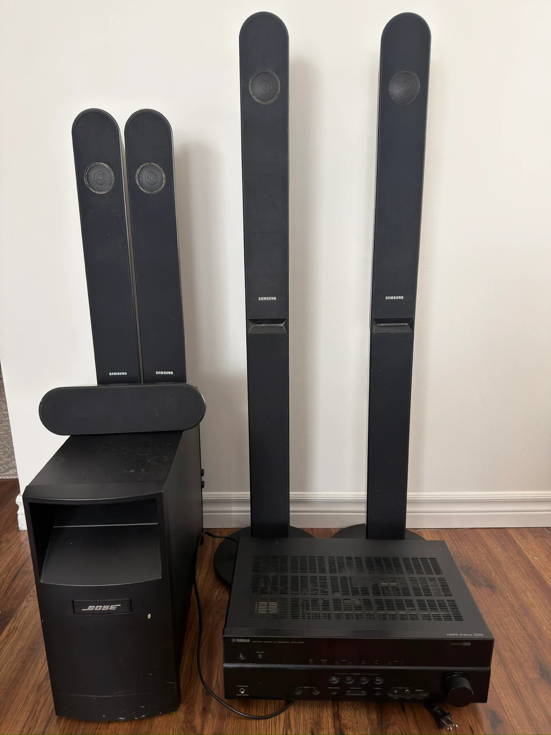 Yamaha Receiver and Mixed Speaker Set