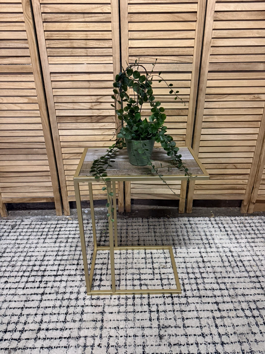 C-Shape Side Table - photo 2