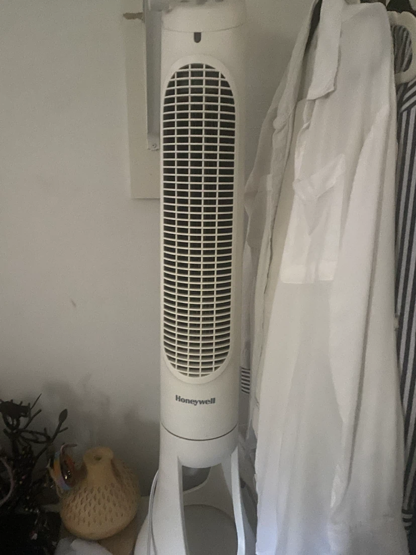 Honeywell White Tower Fan