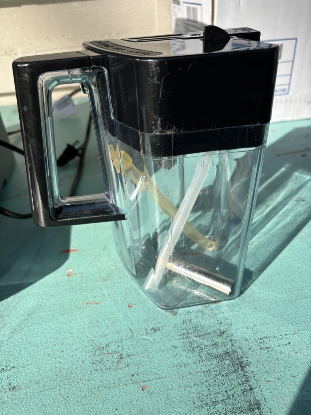 DeLonghi Magnifica Coffee Machine - photo 2