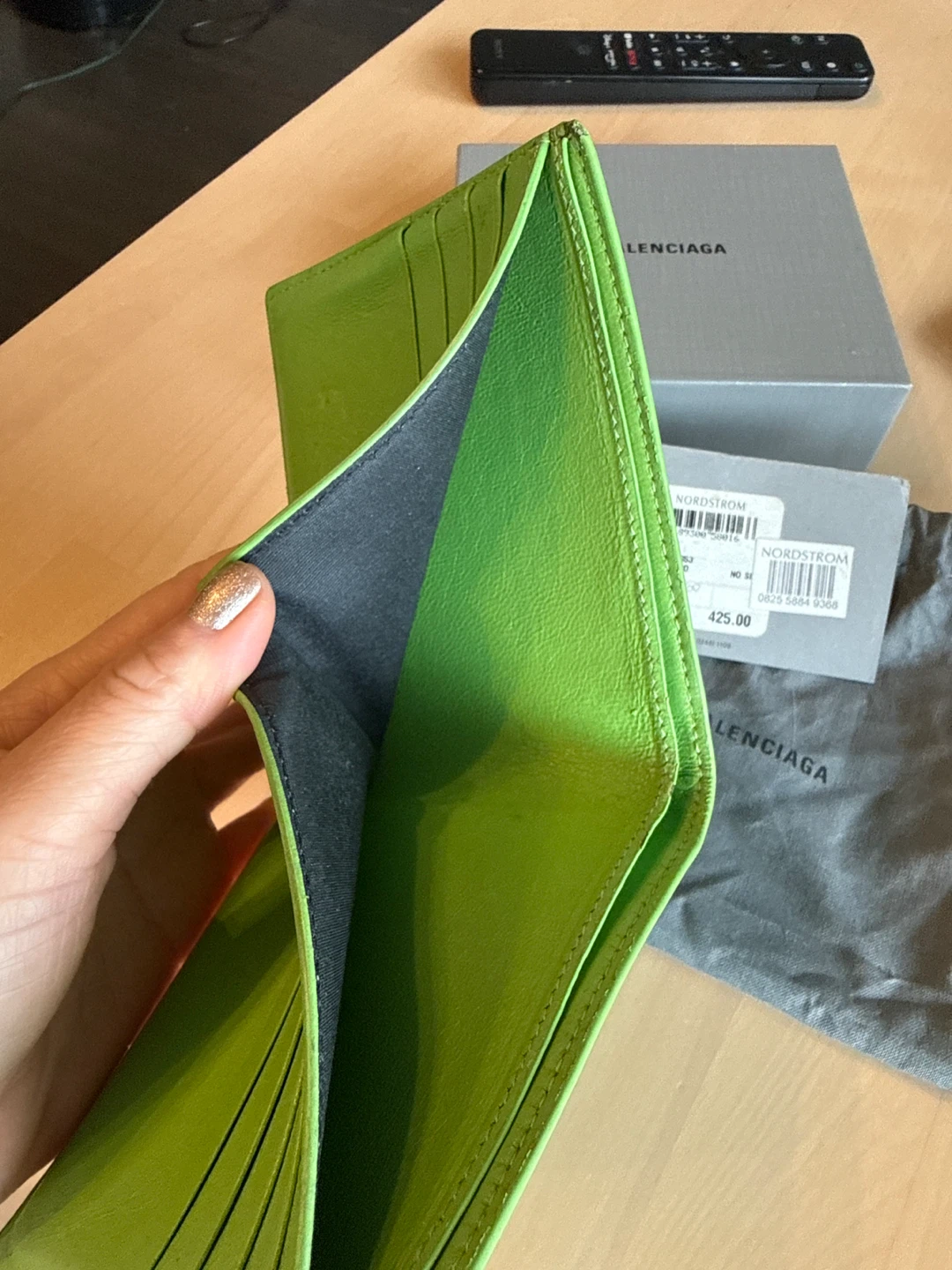 Balenciaga Neon Green Bifold Wallet - photo 3