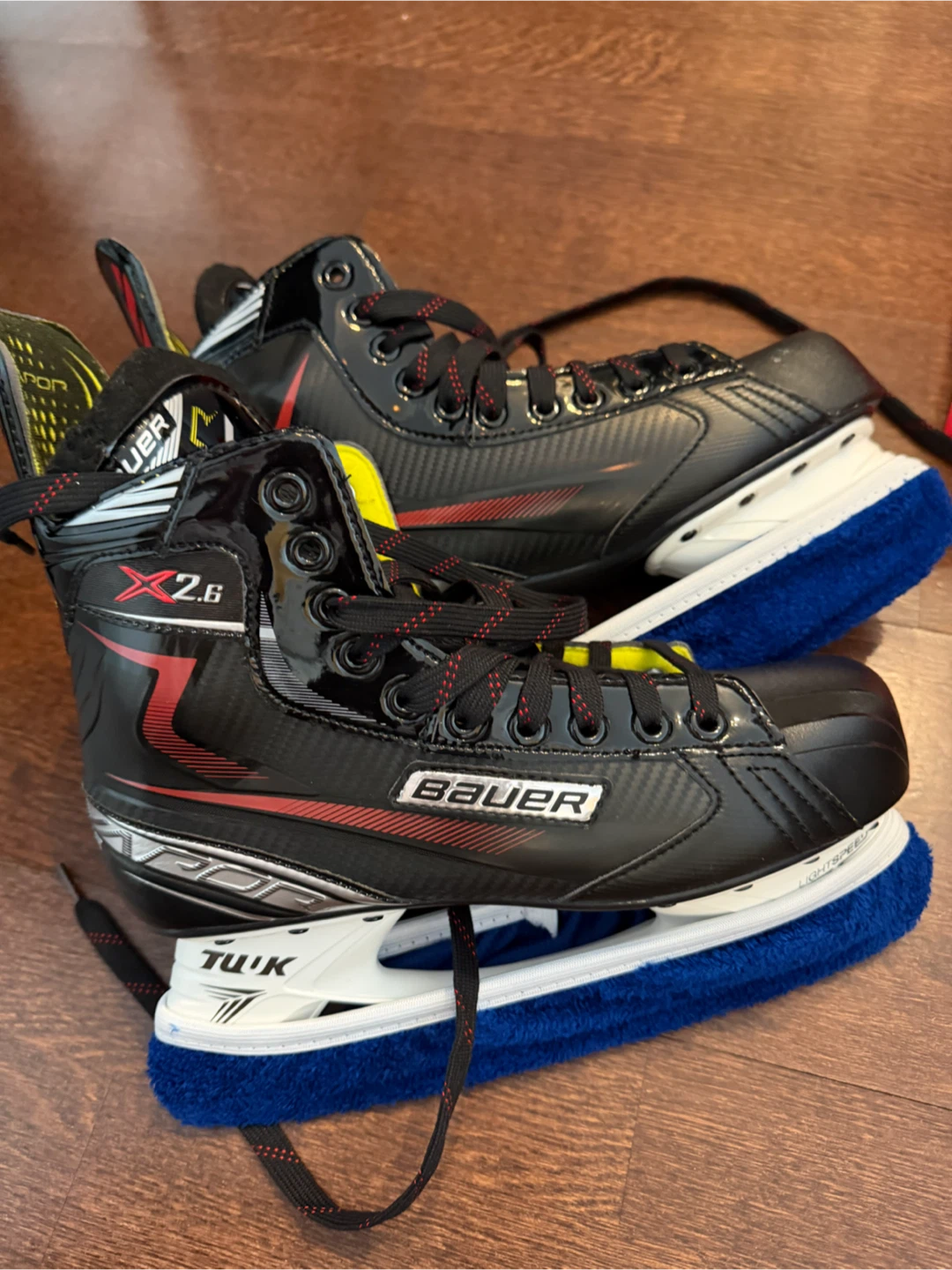 Size 10 Men’s Bauer Vapor X2.6 Hockey Skates - photo 3