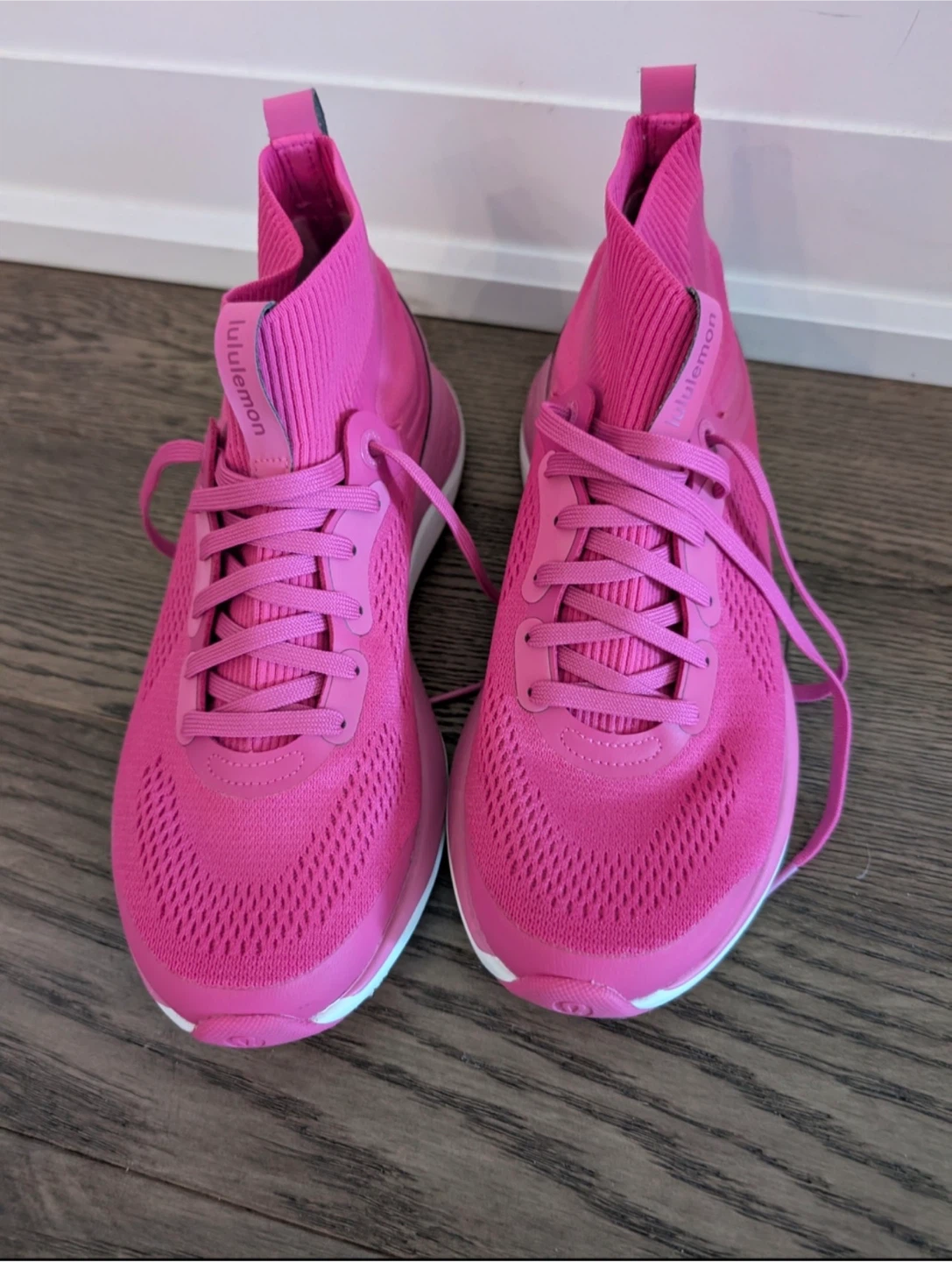 Lululemon Chargefeel Workout Mid Sneakers Pink US 8