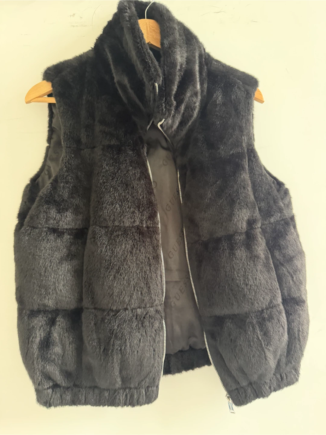 Guess Black Faux Fur Vest - photo 2