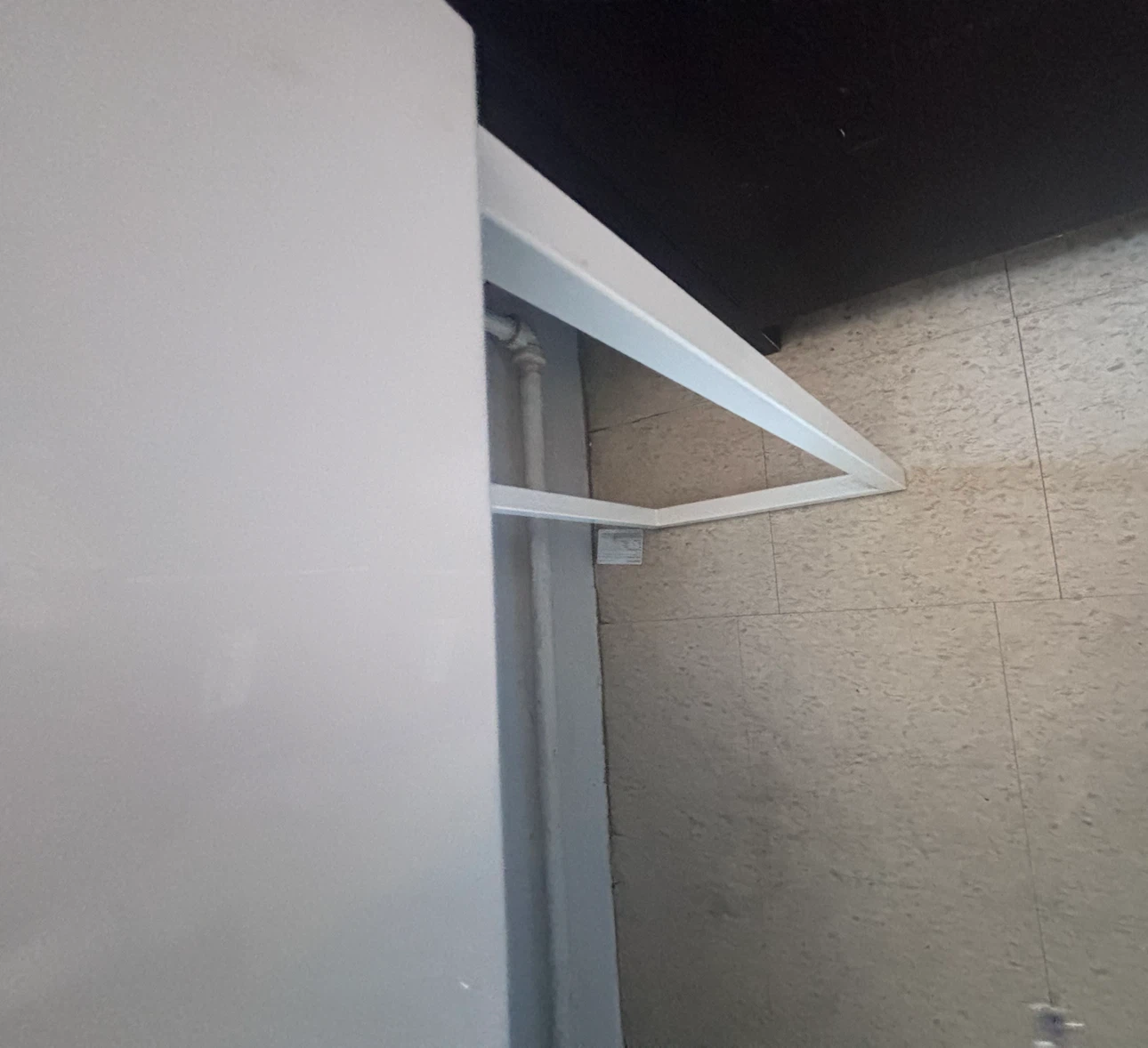 IKEA MICKE Desk - photo 3