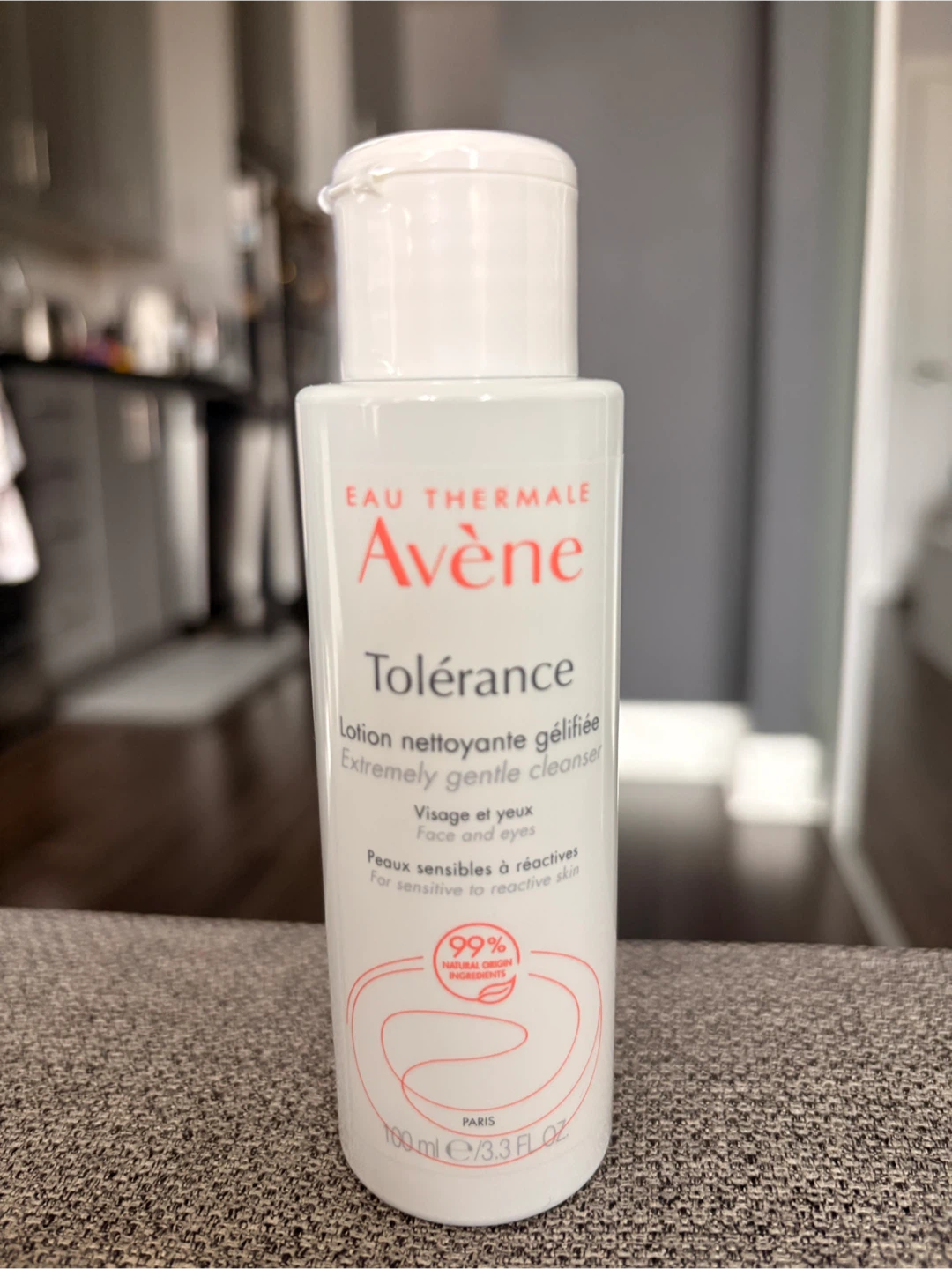New/sealed Avene Tolérance Extremely Gentle Cleanser 100ml