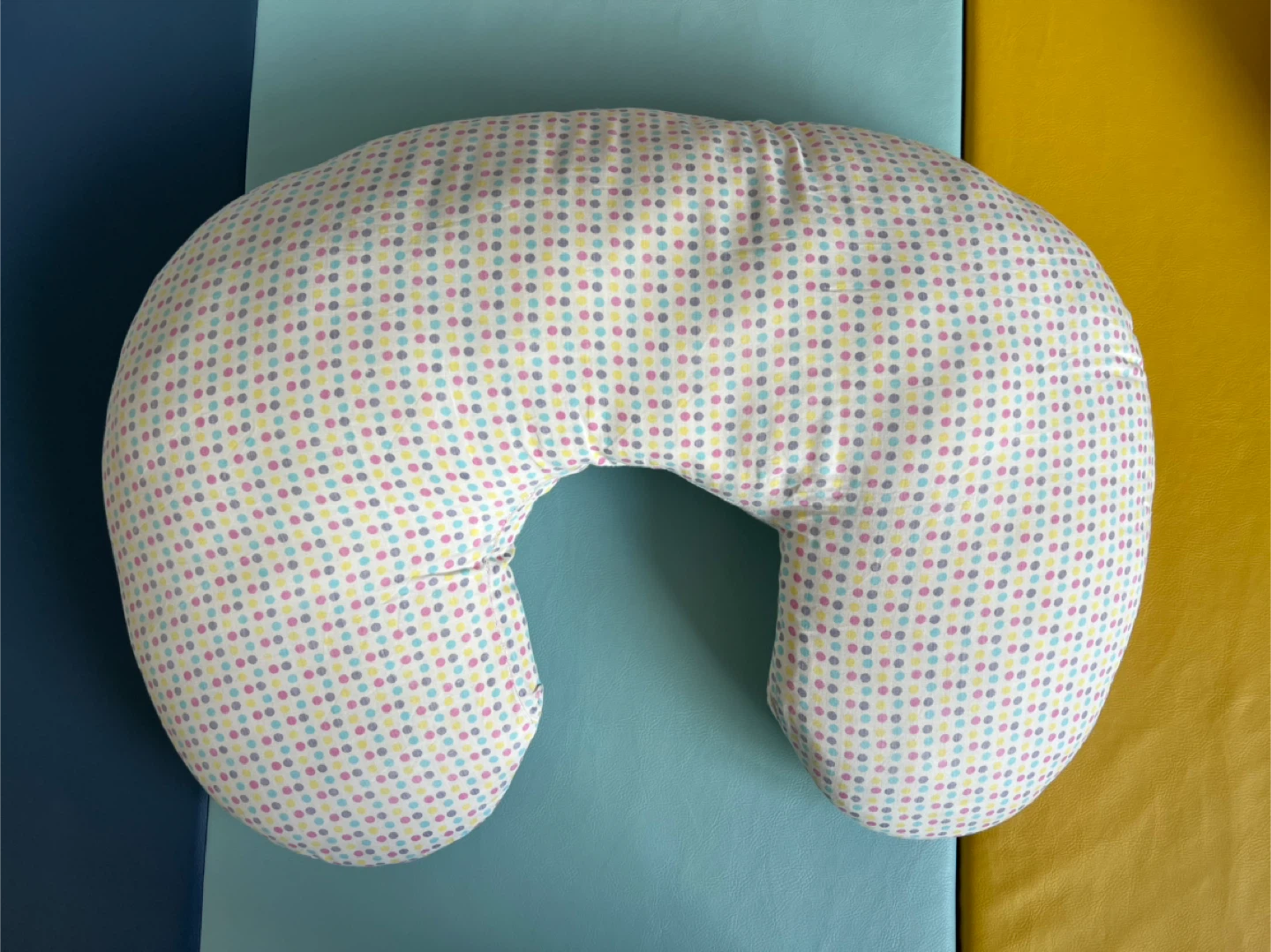 $10 for all Nursing Pillow / Pregnancy Pillow - photo 4