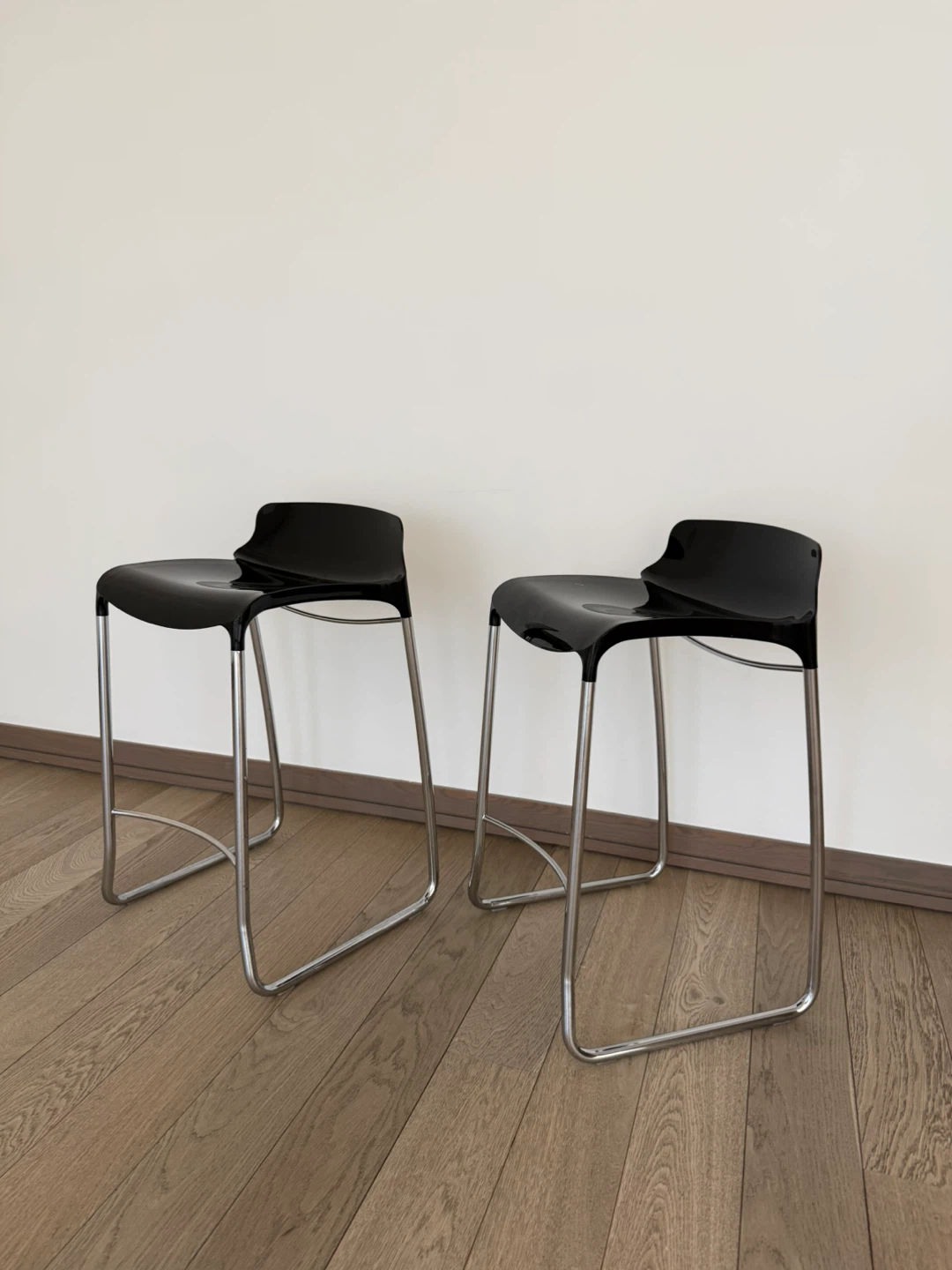 Set of 2 Black Bar Stools