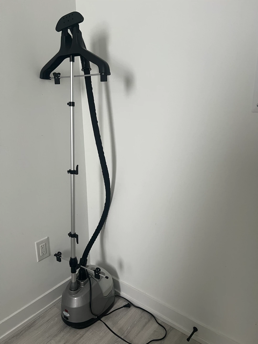 Conair Standing Garment Steamer - photo 2