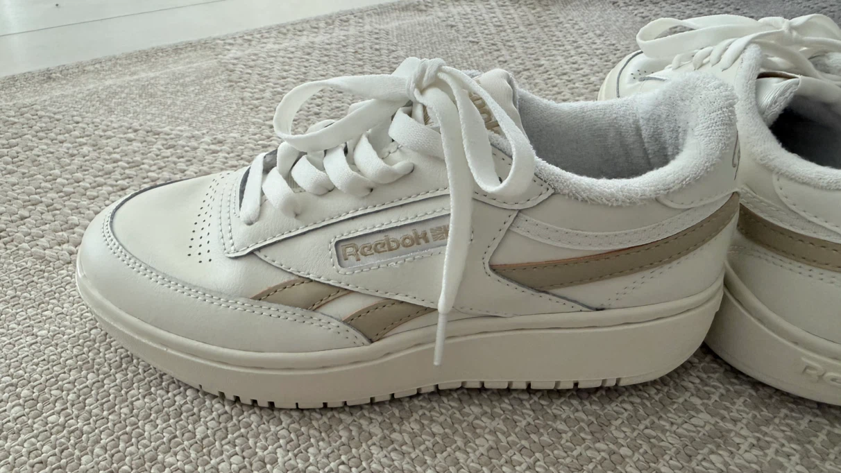 Reebok Sneakers (6 1/2) - photo 3