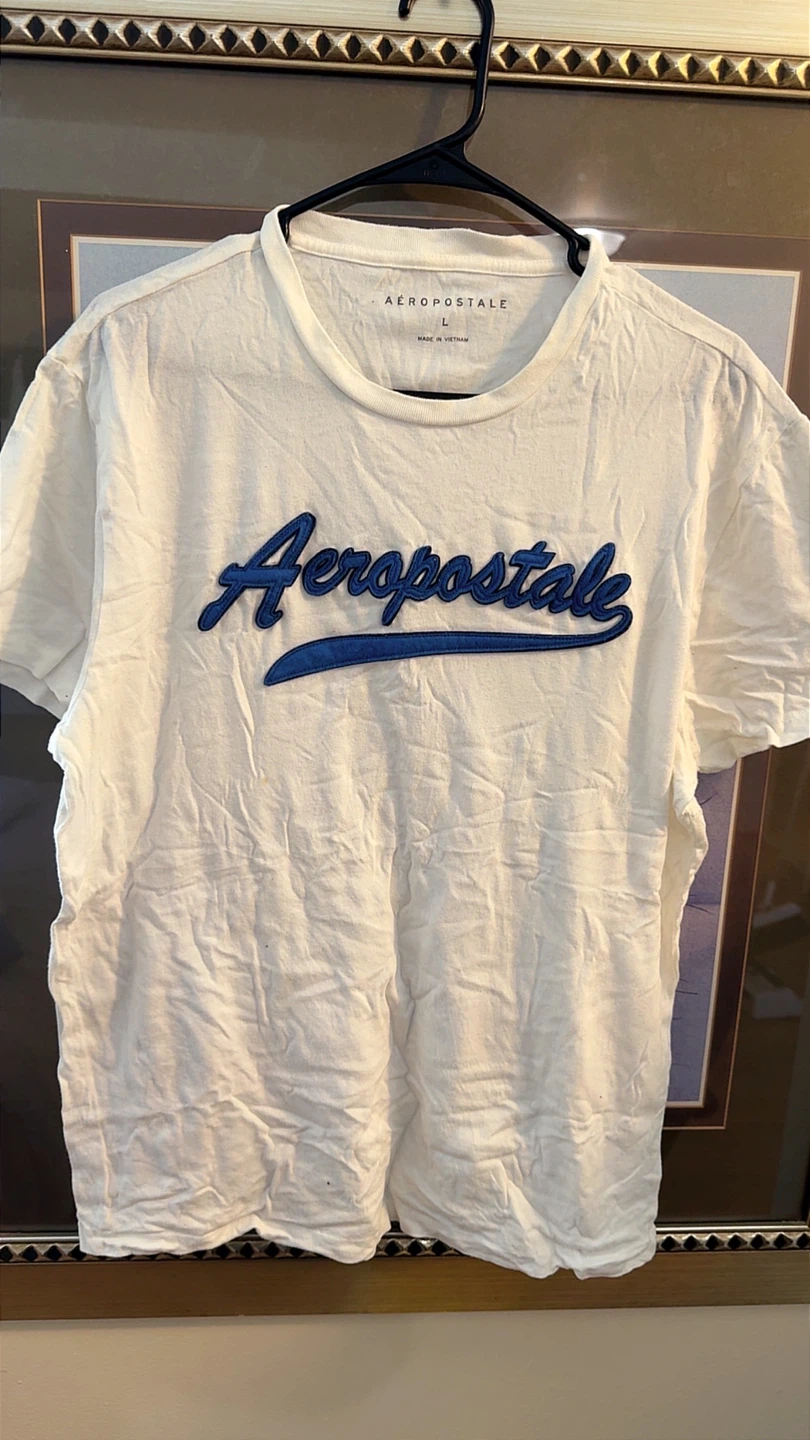 Aeropostale White T-Shirt