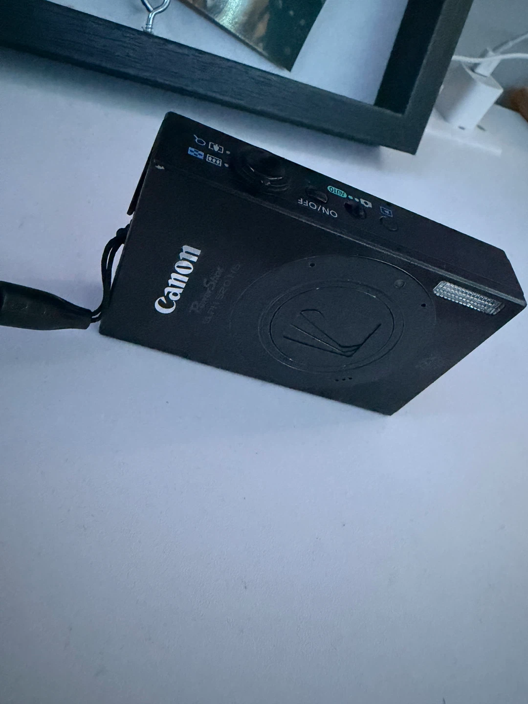Canon PowerShot ELPH 520 HS - photo 3
