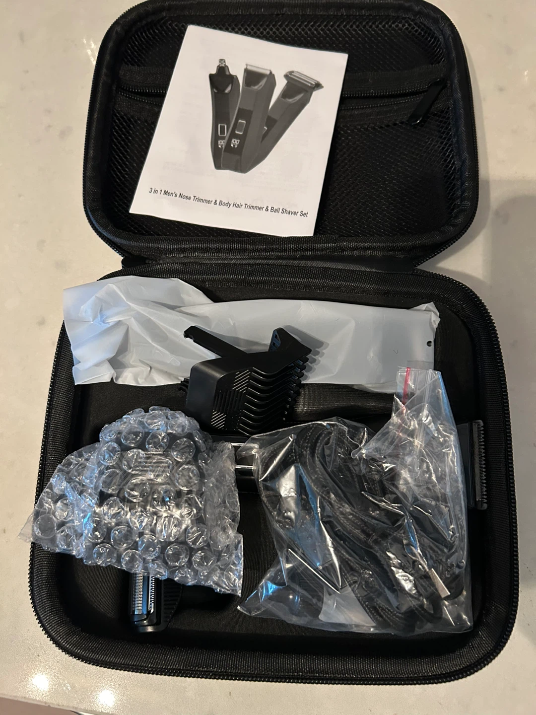 3-in-1 Men's Electric Razor Kit - photo 3