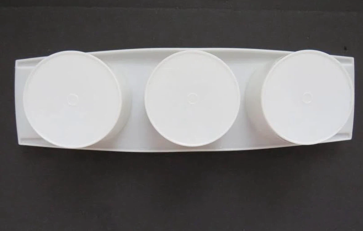 Vintage Tupperware Condiment Containers - photo 4