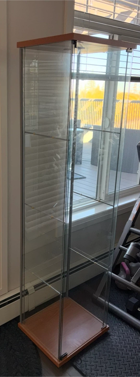 Free! Glass Display Cabinet - photo 2