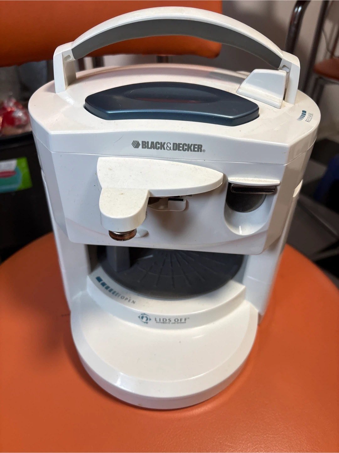 Black & Decker Lids Off Automatic Jar Opener - photo 2