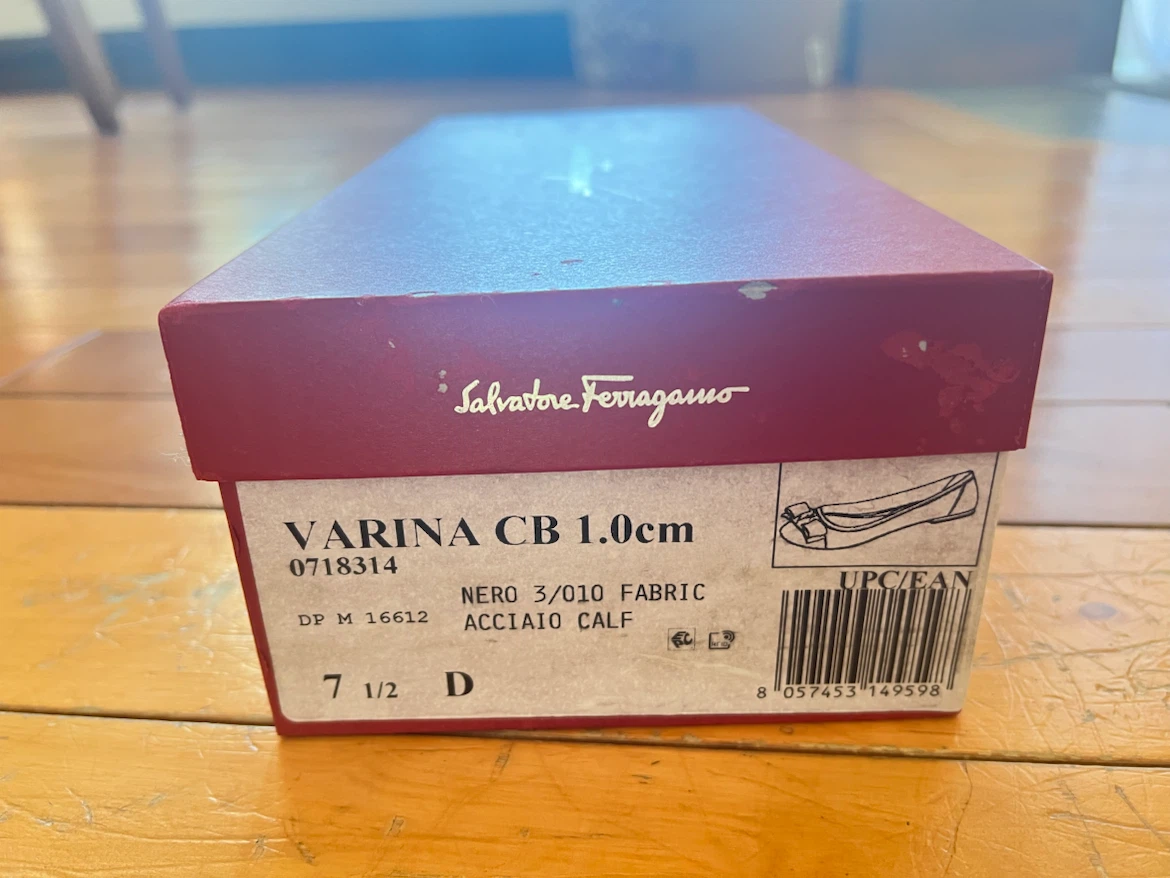 Salvatore Ferragamo Varina Flats - Size 7.5 D - photo 2