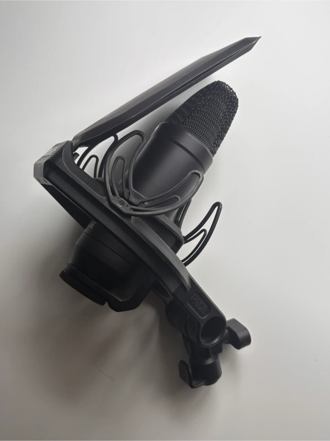 Rode NT1 Condenser Microphone + Shock Mount - photo 5