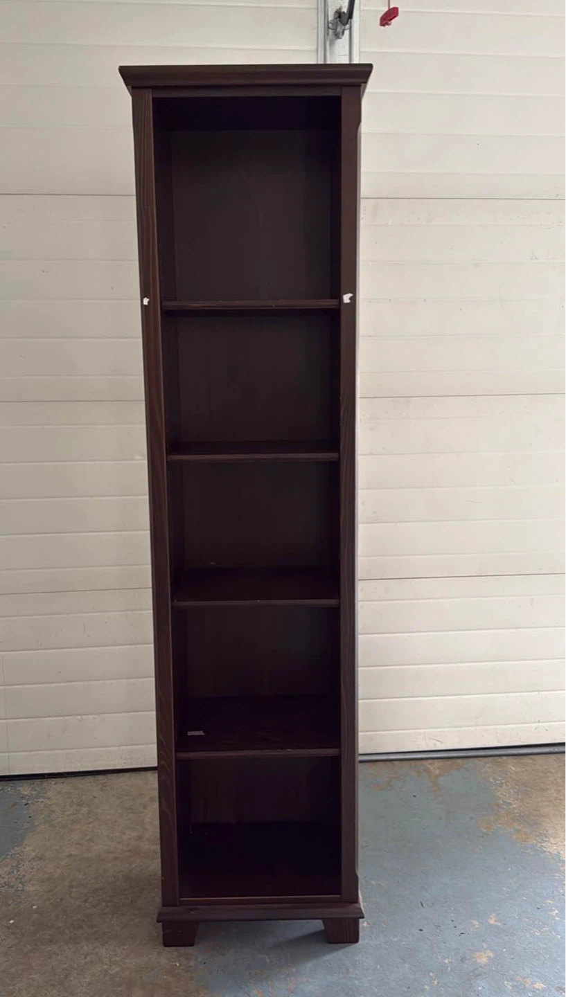 Solid Wood 5-Shelf Bookcase (Excellent Condition)