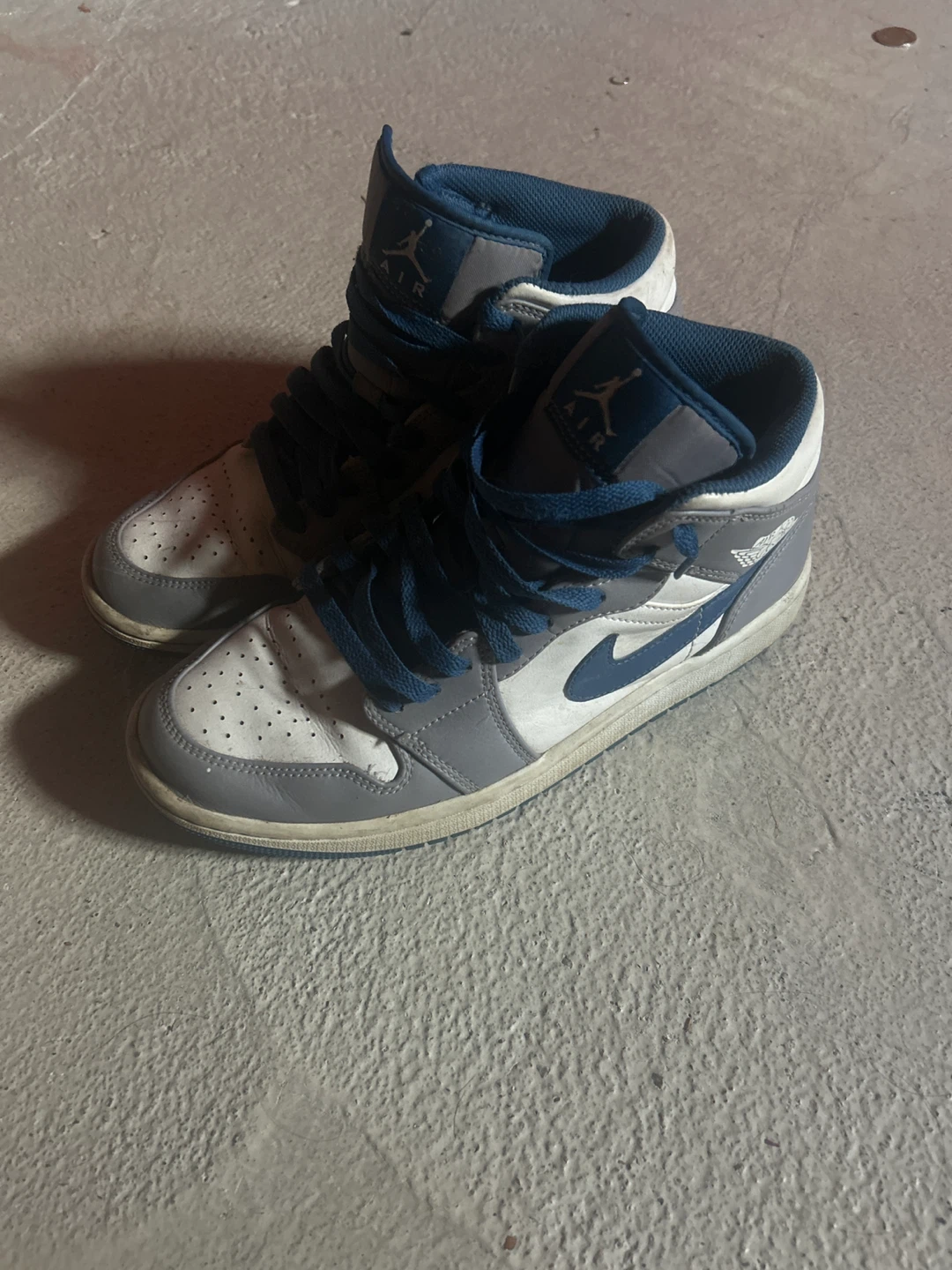 Nike Air Jordan 1 Mid True Blue mid