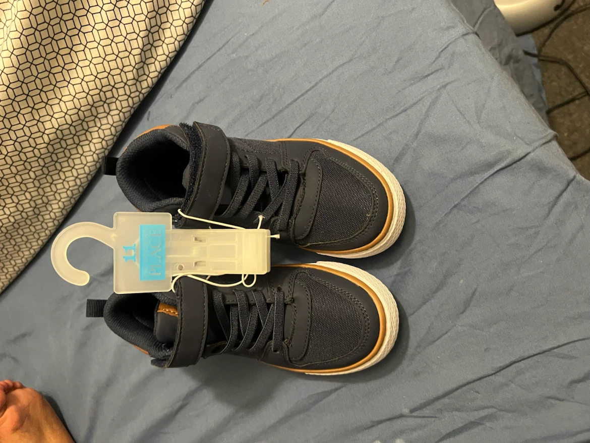 The Children's Place Toddler Shoes Size 11 - photo 3