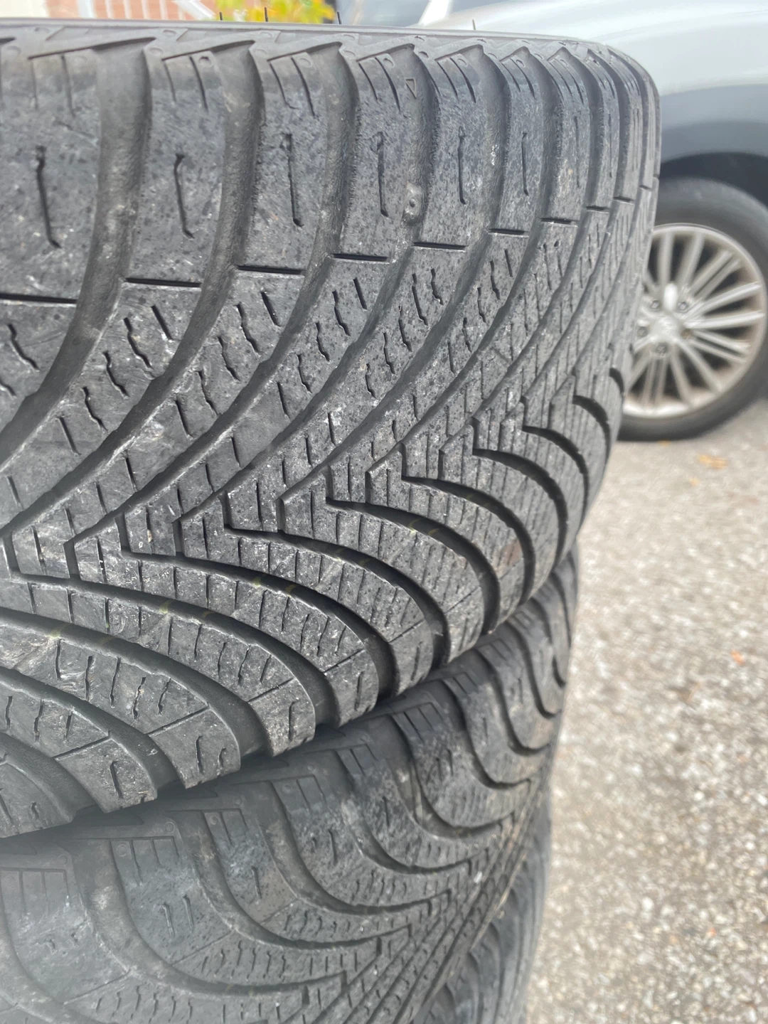 Set of 4 Fiat 500 Wheels with Kumho Tires - photo 2