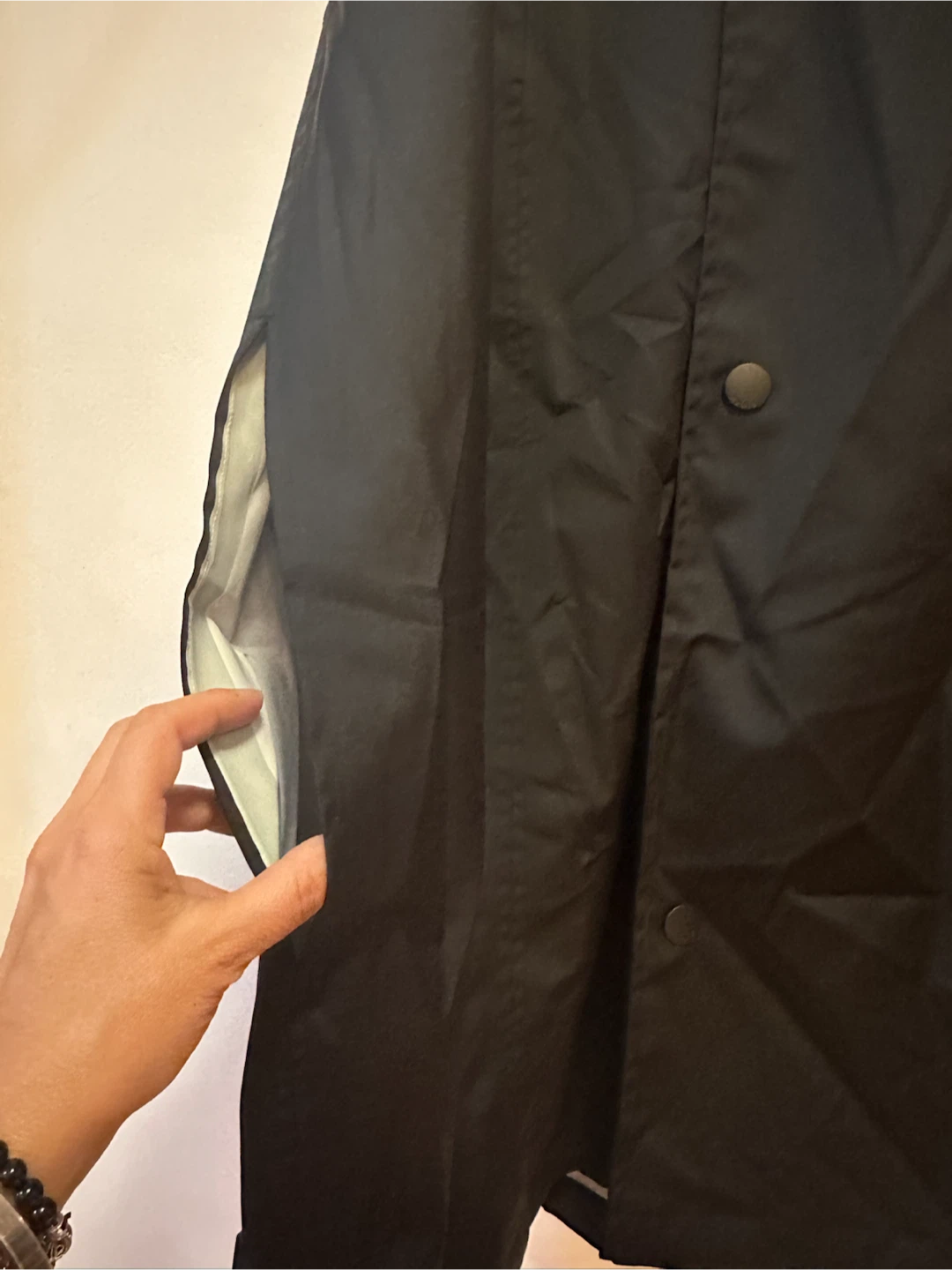 Roots Canada Black Rain Poncho - photo 4