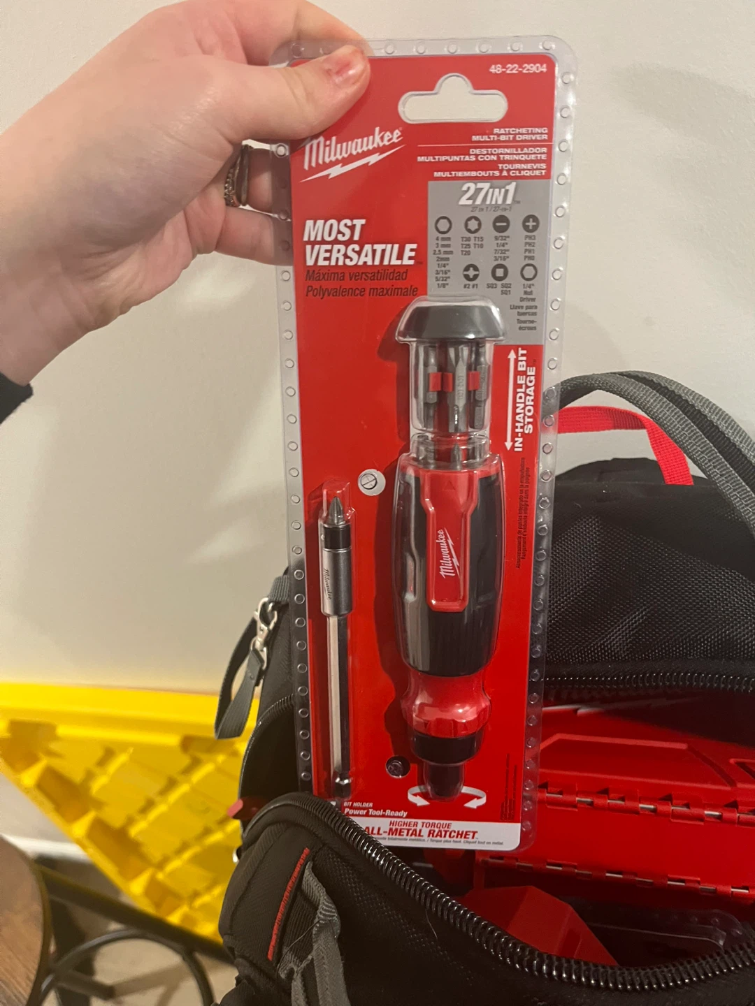 Milwaukee 27-in-1 Ratcheting Multi-Bit Screwdriver - photo 2
