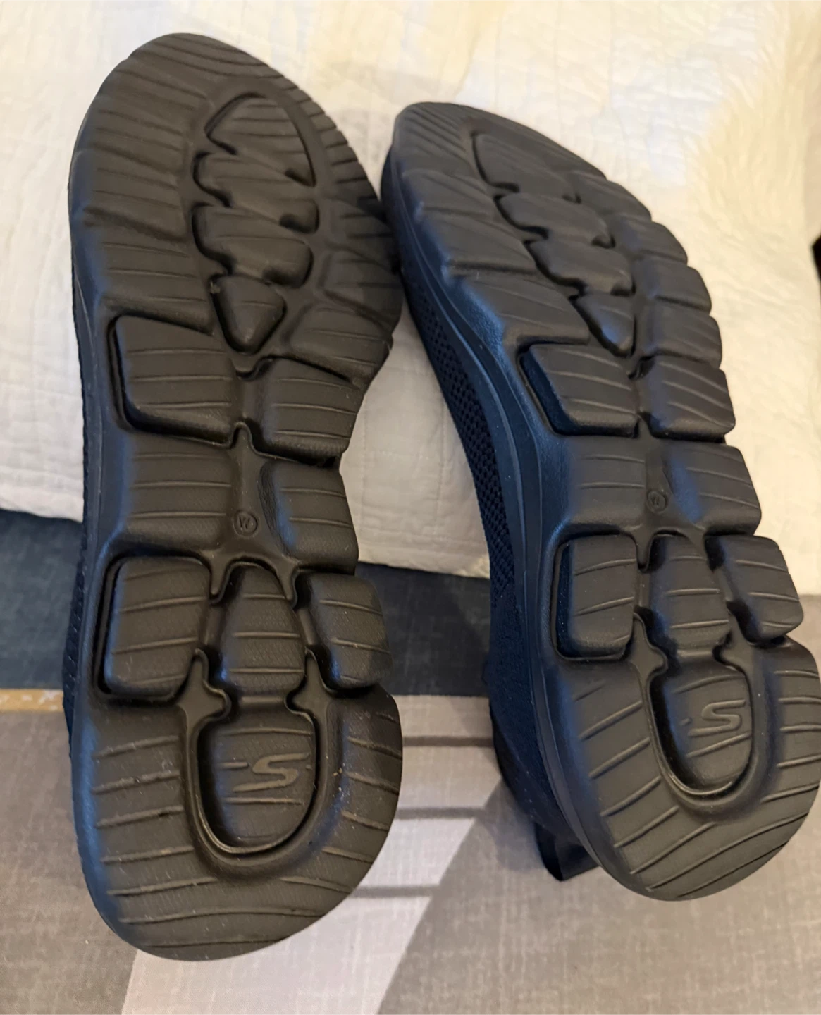 Skechers Go Walk Black Shoes wide size 10 - photo 3