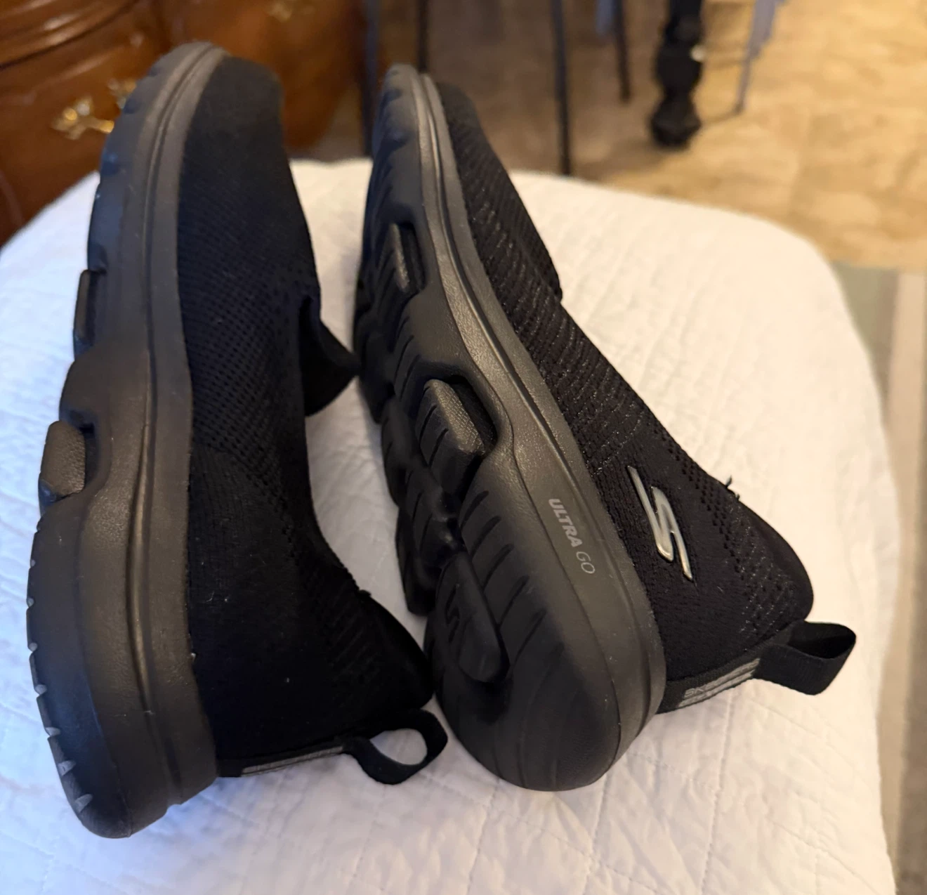 Skechers Go Walk Black Shoes wide size 10 - photo 4