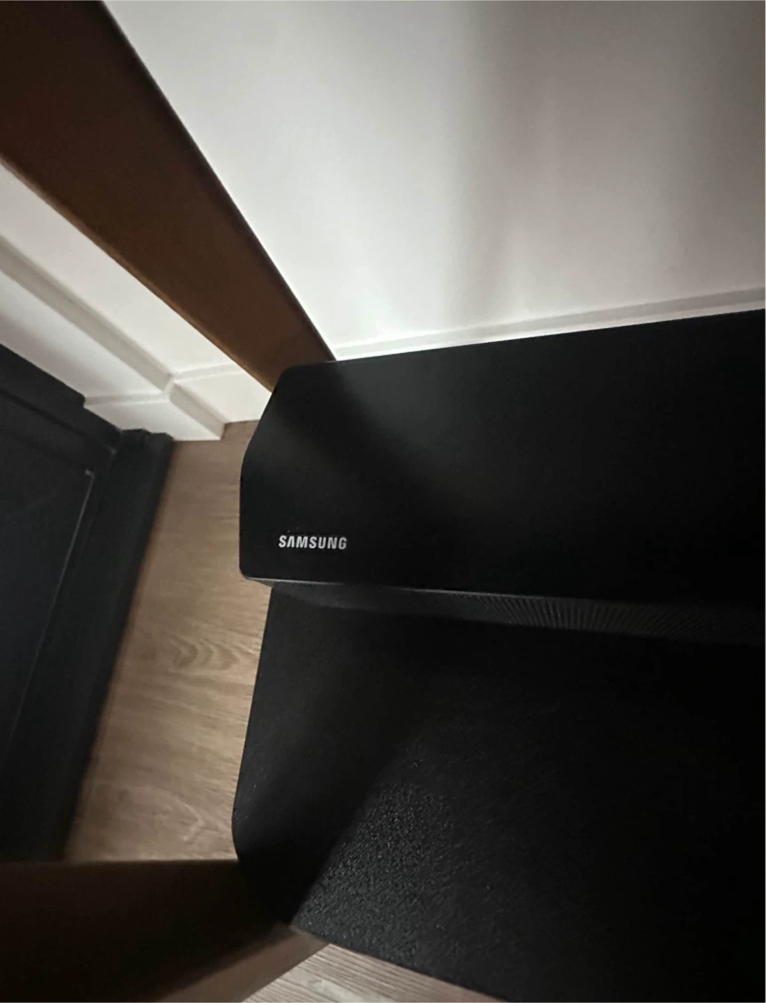 Excellent 50” TV with sound bar and moving stand - photo 3