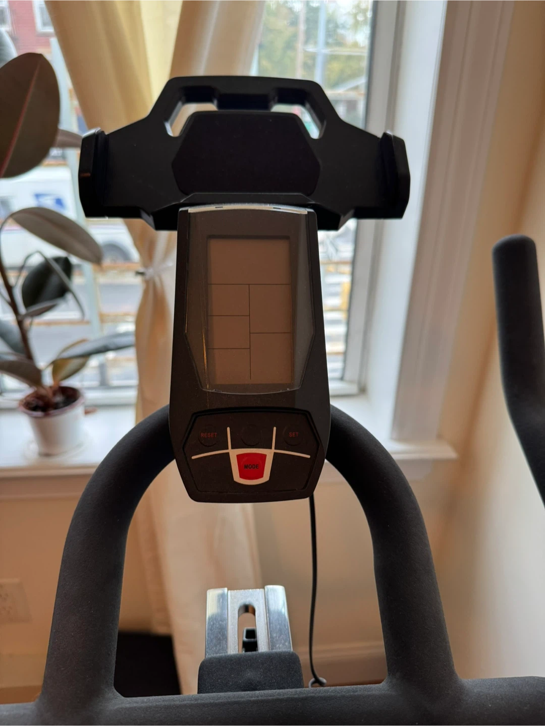 YOSUDA Indoor Cycling Stationary Bike - photo 3