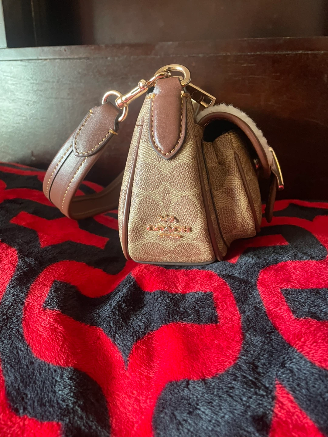 Coach Ashton Shoulder Bag - photo 3