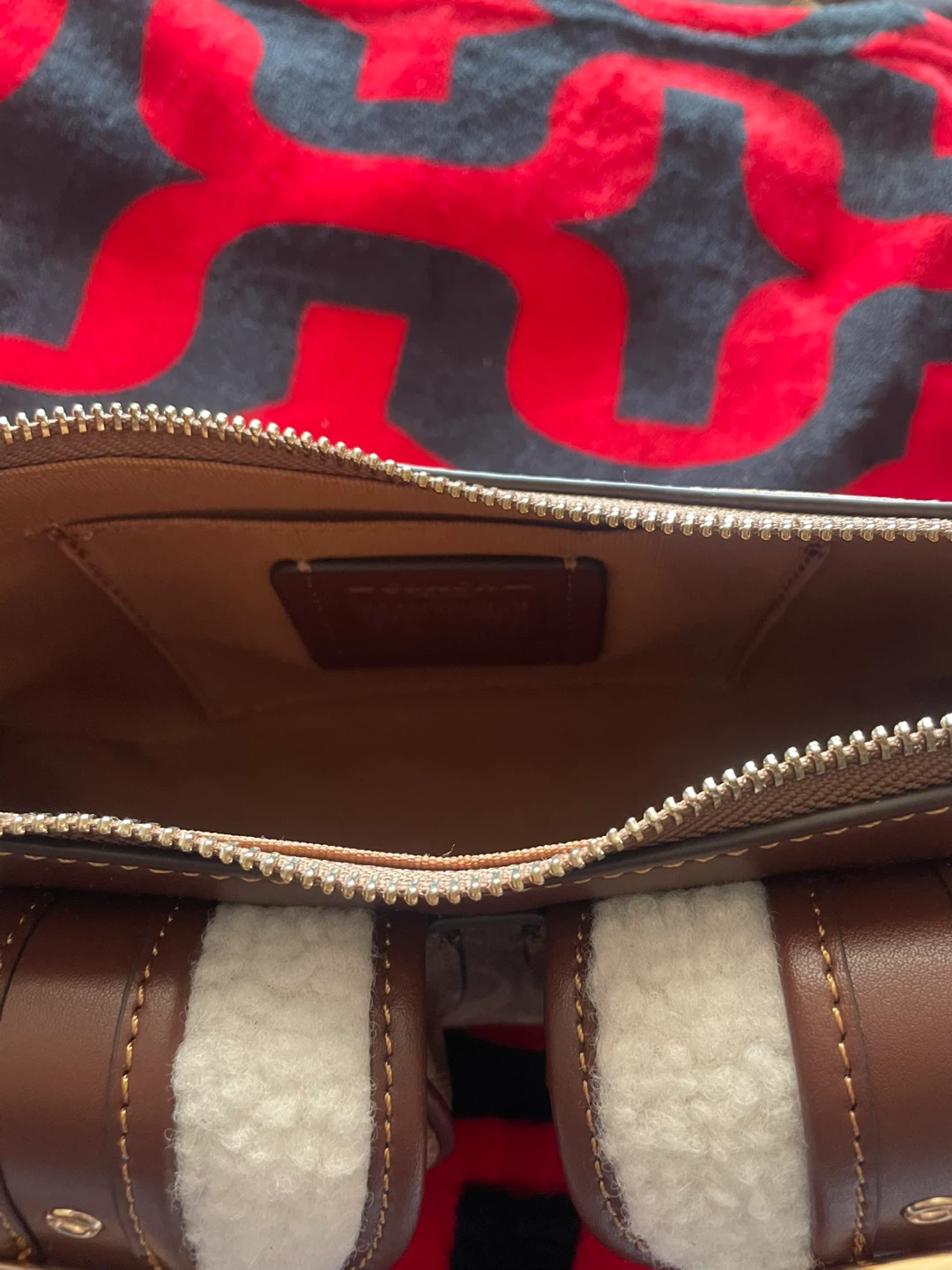 Coach Ashton Shoulder Bag - photo 5