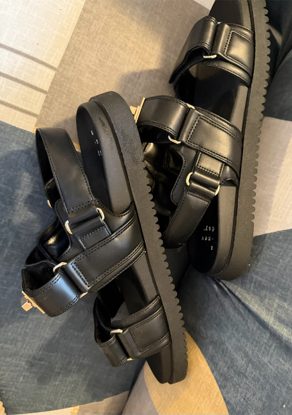 New Black Sandals Size 11 - photo 2