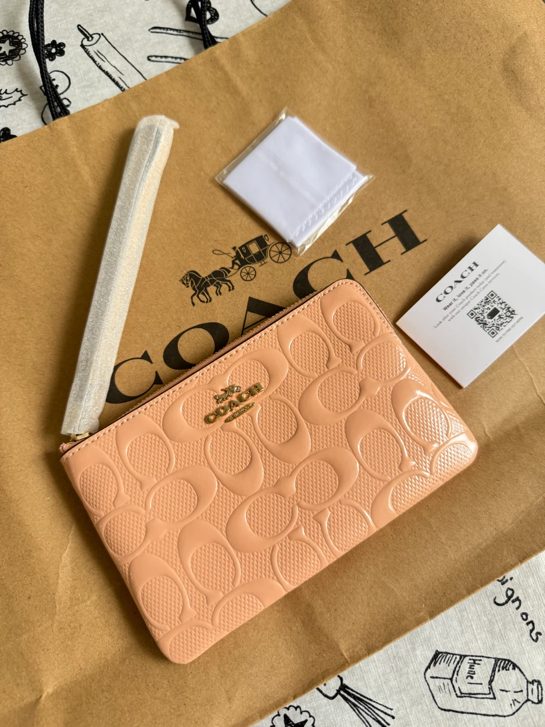 Coach Signature Leather Wristlet  BRAND NEW