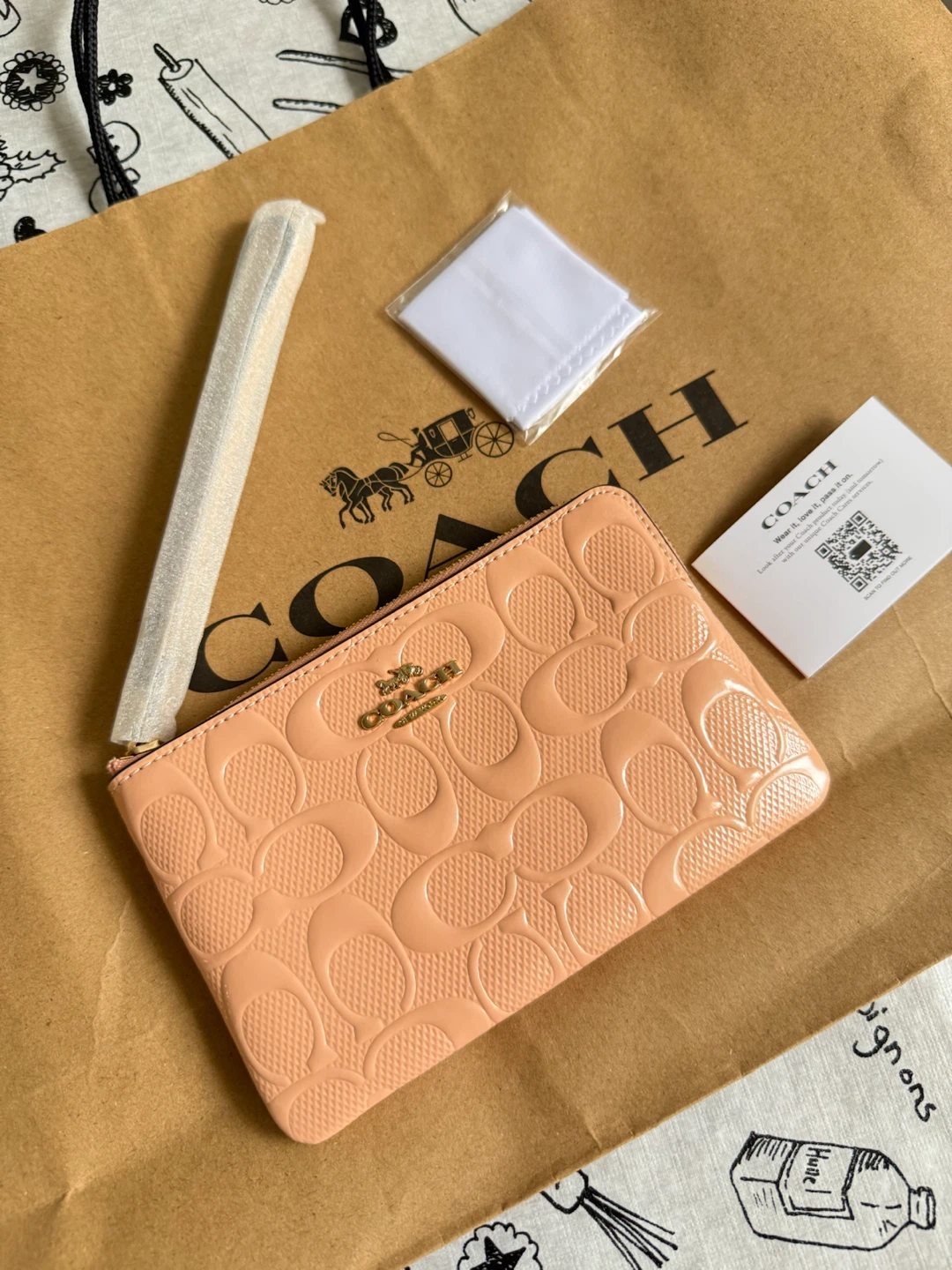 Coach Signature Leather Wristlet  BRAND NEW - photo 2