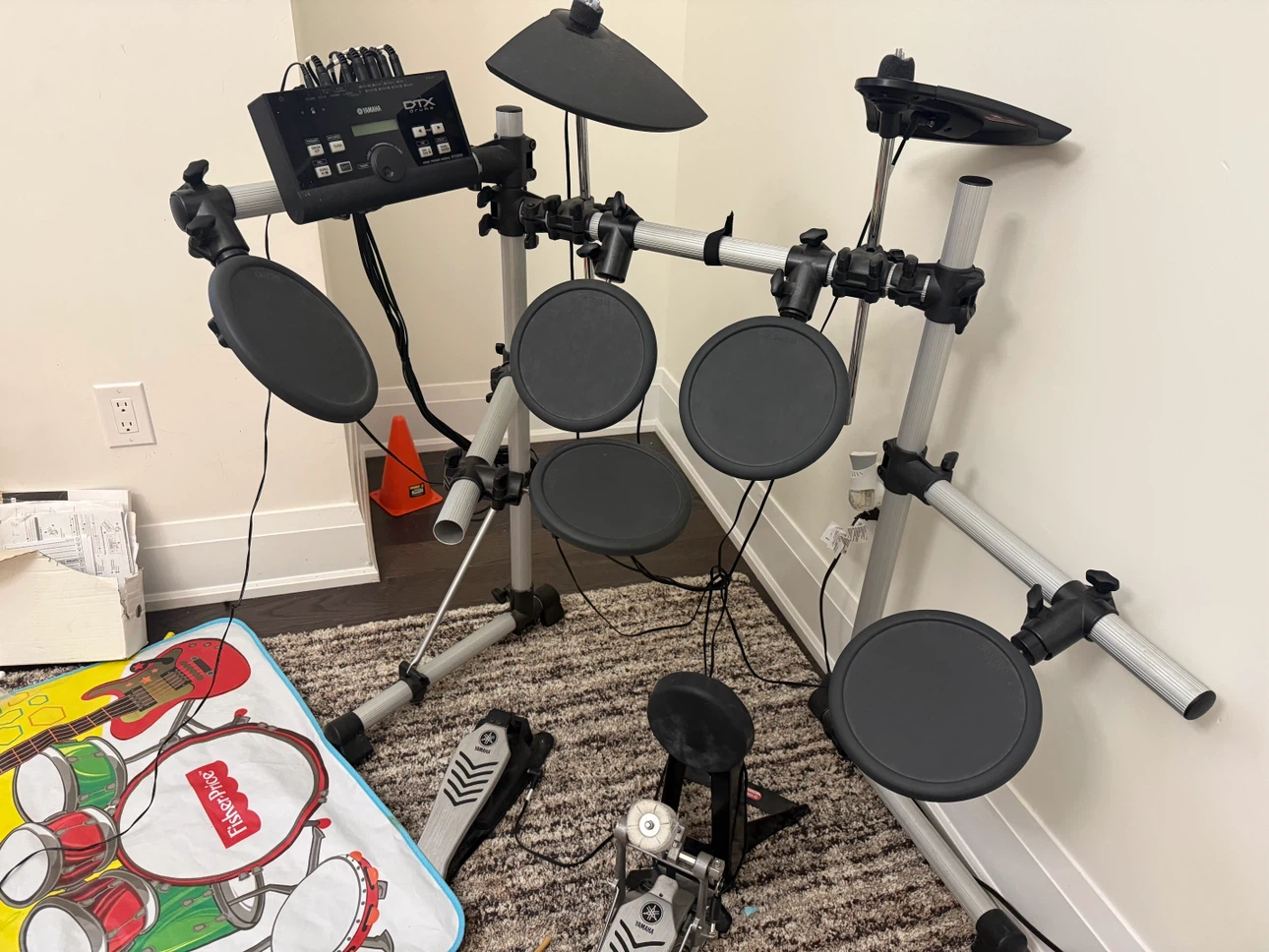 Yamaha DTX Electronic Drum Kit
