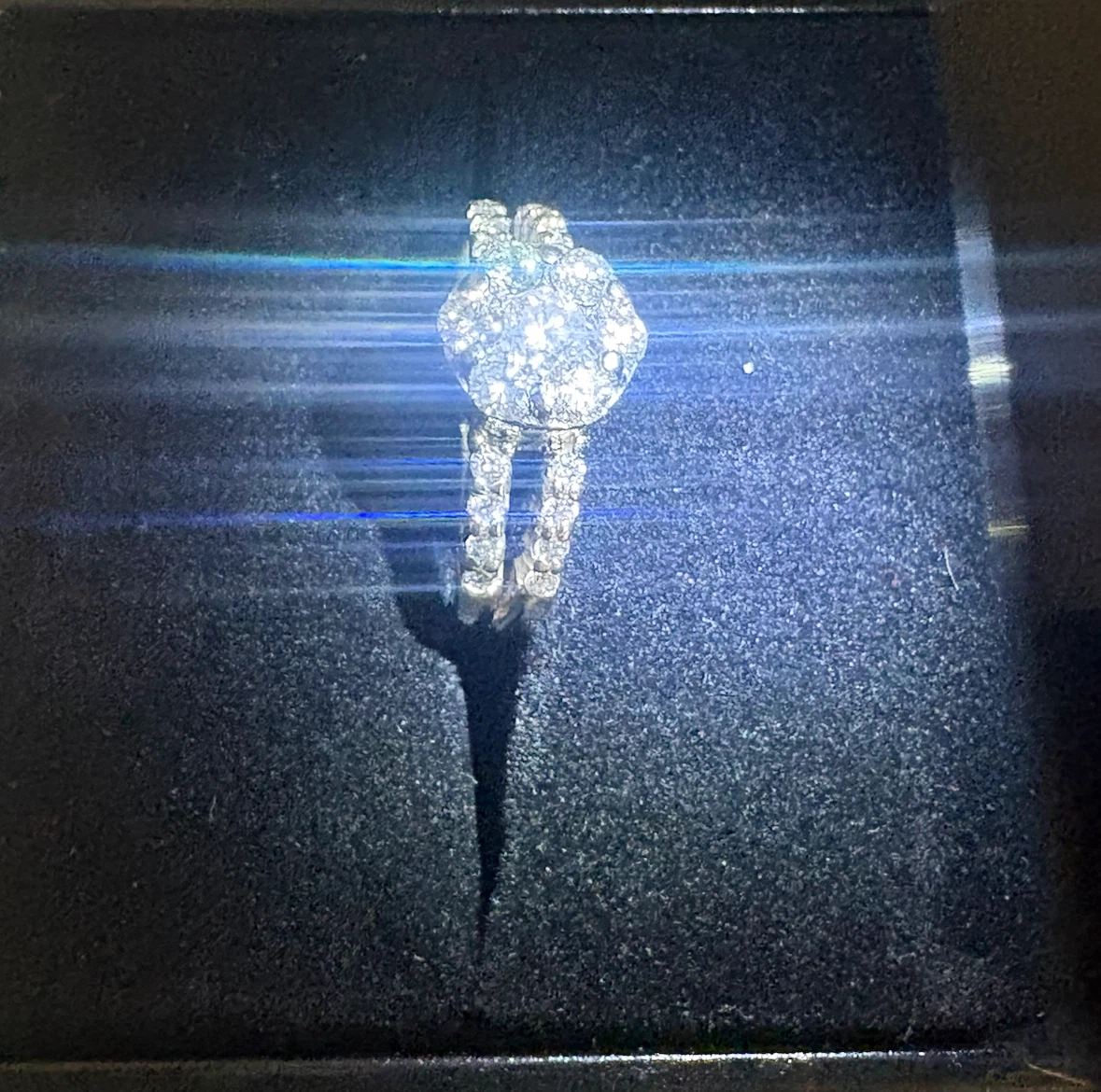 14k white gold ring with diamonds (size 7) - photo 3