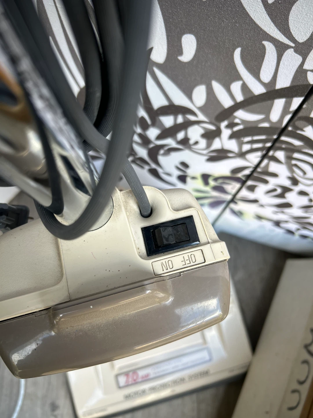 Panasonic Upright Vacuum MC-5128 - photo 3